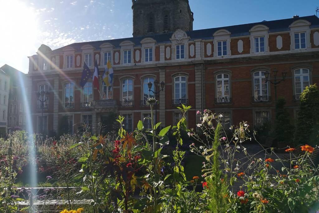 Appartement Au Coeur Des Remparts Boulogne-sur-Mer Luaran gambar