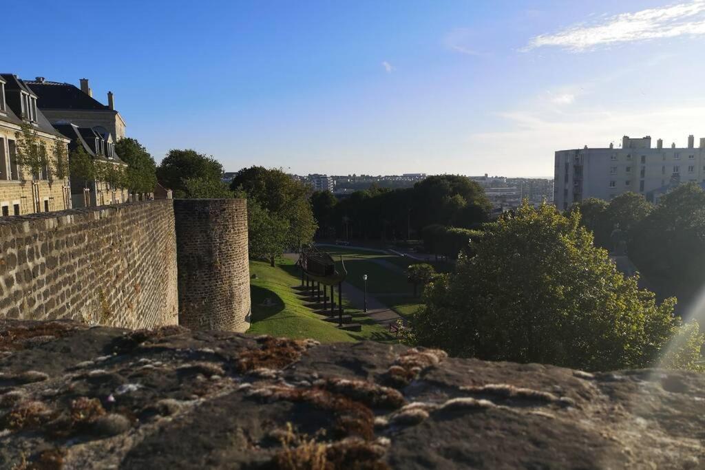 Appartement Au Coeur Des Remparts Boulogne-sur-Mer Luaran gambar