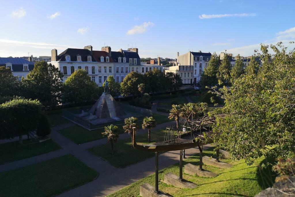 Appartement Au Coeur Des Remparts Boulogne-sur-Mer Luaran gambar